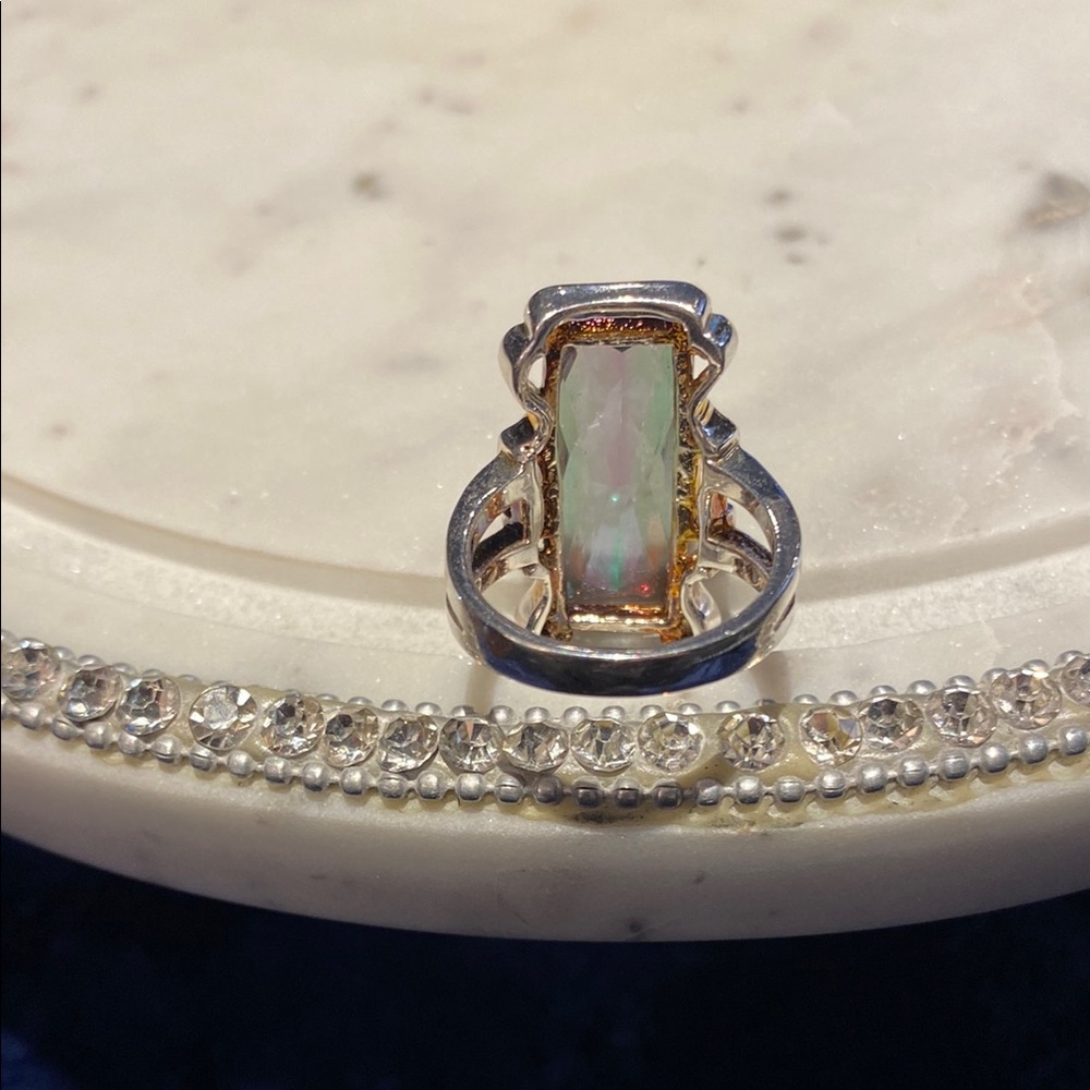Elegant Sterling Silver and Iridescent Stone Ring - Picture 6 of 11